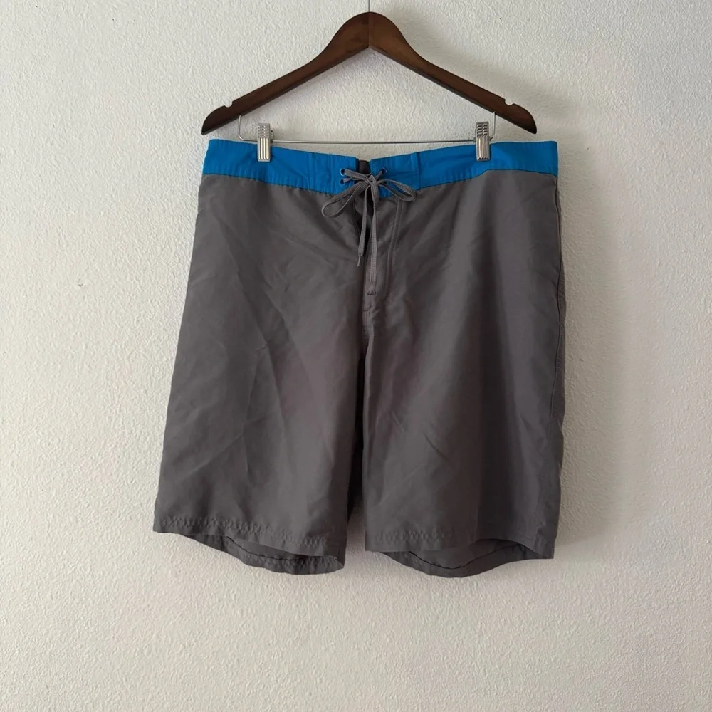 Old Navy California Board Short 38 Gray Blue Contrast Coastal Surfer Preppy